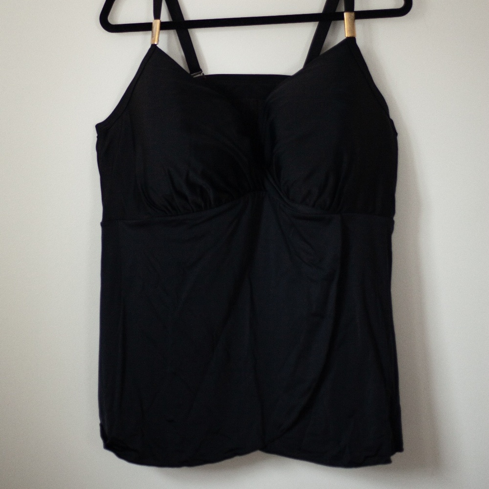 Plus Size Swim Top Black 44G size 20